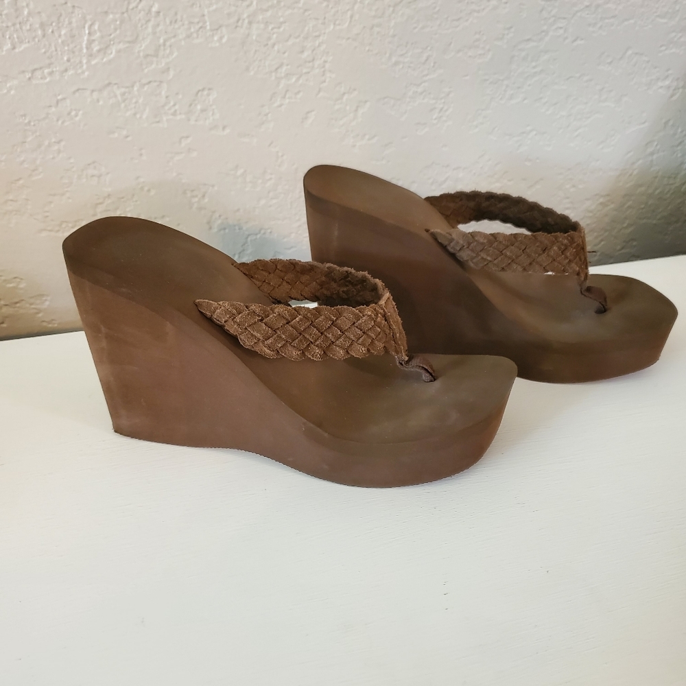 Platform flip flops